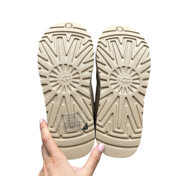 UGG Neumel leather suede boots - Picture 12 of 12